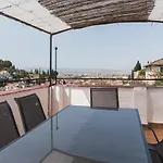 Tuguest Cobertizo Duplex Apartment