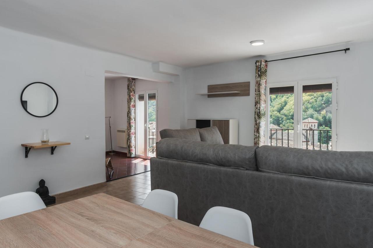 Tuguest Cobertizo Duplex Apartment